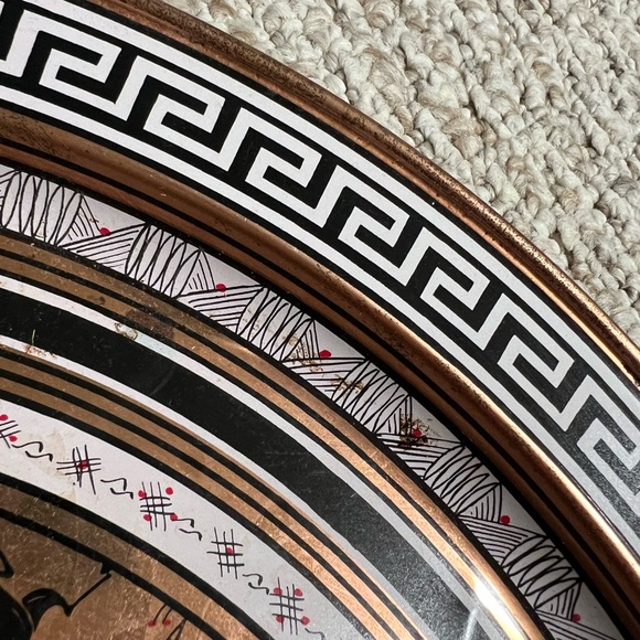 🟤Large, round serving platter with design/pattern, preowned🟤 - Picture 5 of 9